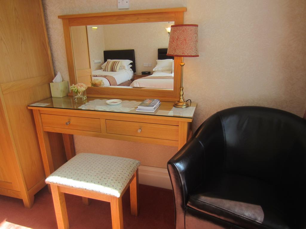 Gwrach Ynys Country Guest House 할레흐 외부 사진