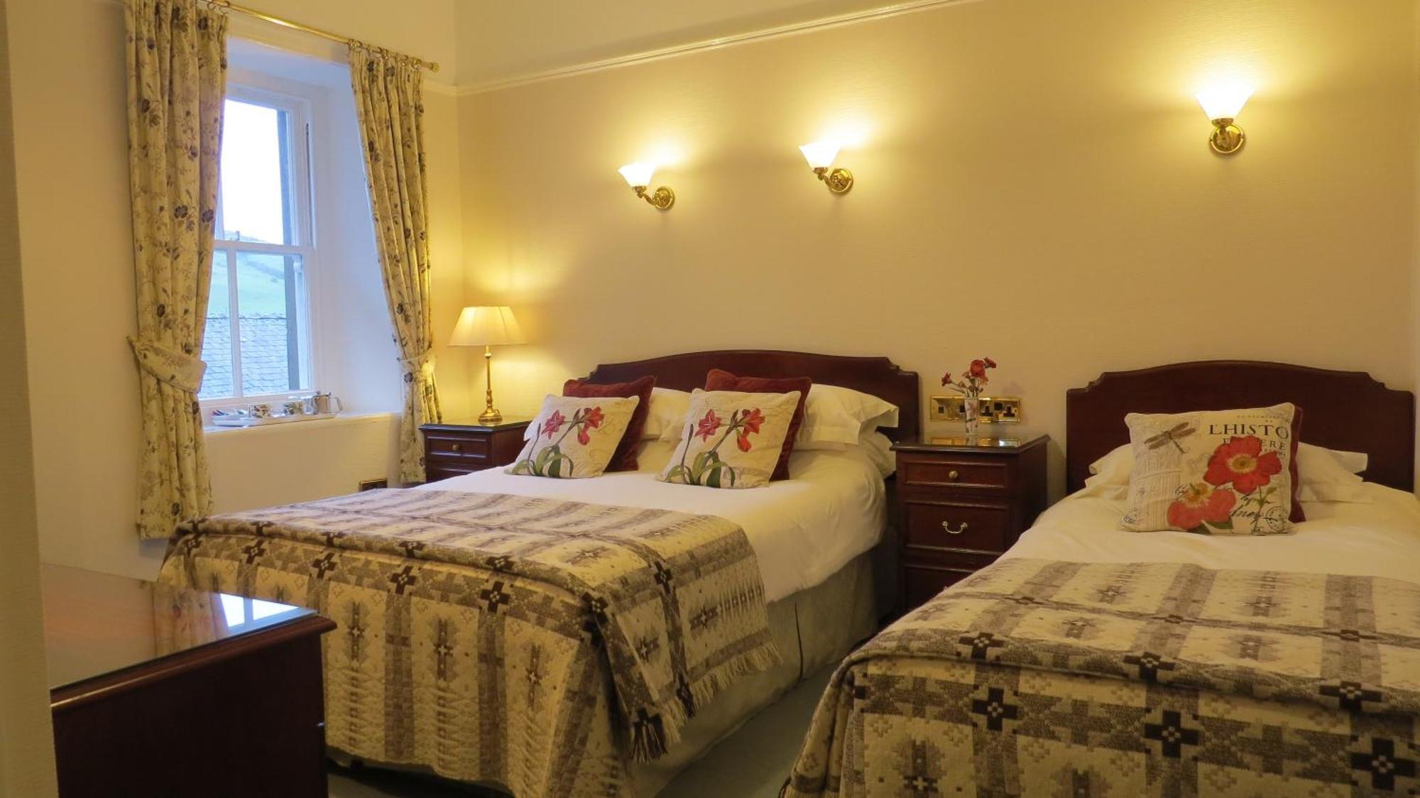 Gwrach Ynys Country Guest House 할레흐 외부 사진
